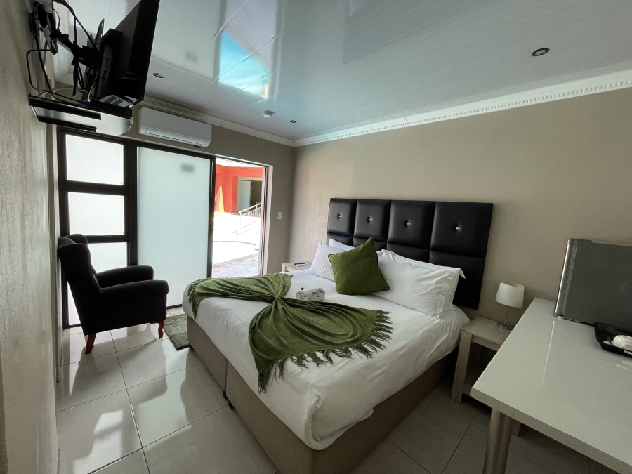 24 Bedroom Property for Sale in Amalinda Eastern Cape